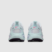 Nike Womens Vomero 18