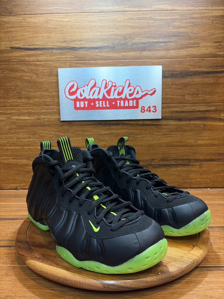 Nike Air Foamposite One Black Volt