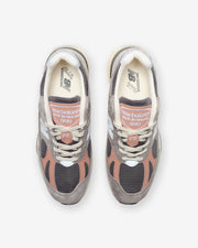 NEW BALANCE 'MADE IN UK' 991 v2 - ELEPHANT SKIN