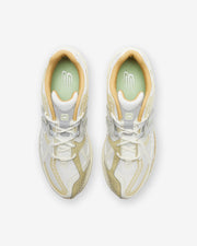 NEW BALANCE 1906 - WHITE/ BEIGE
