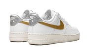 AIR FORCE 1 MNS WMNS "White / Gold / Silver" DD8959 106