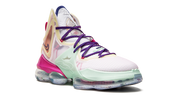 LeBron 19 "Valentine's Day" DH8459 900